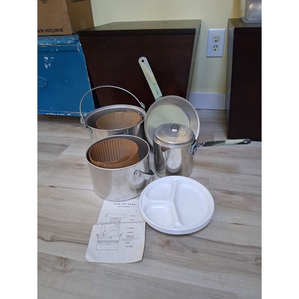 Vintage Mirro Aluminum Camping Mess Kit  For 4